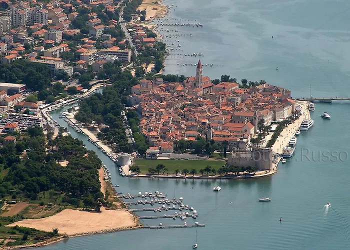 Macola * Trogir