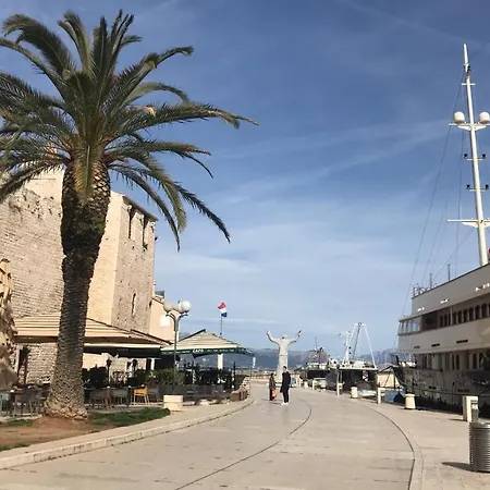 Macola * Trogir