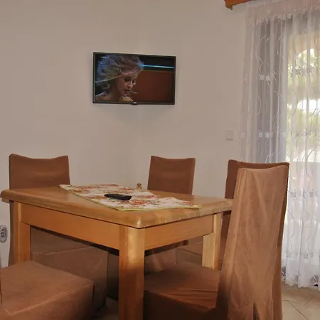 Apartment Macola *